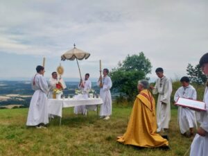 Procession du Saint-Sacrement a Bathernay