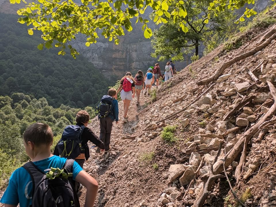 Rando des jeunes à la grotte du Bournillon