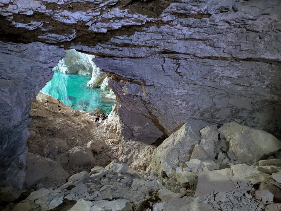Rando des jeunes à la grotte du Bournillon