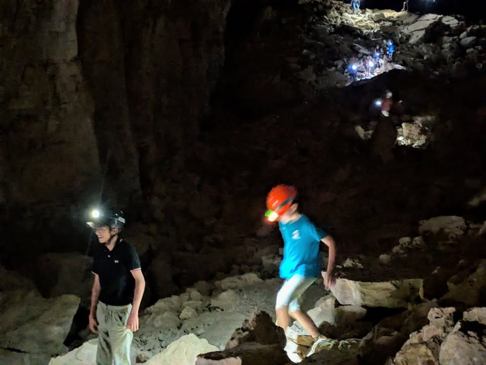 Rando des jeunes à la grotte du Bournillon
