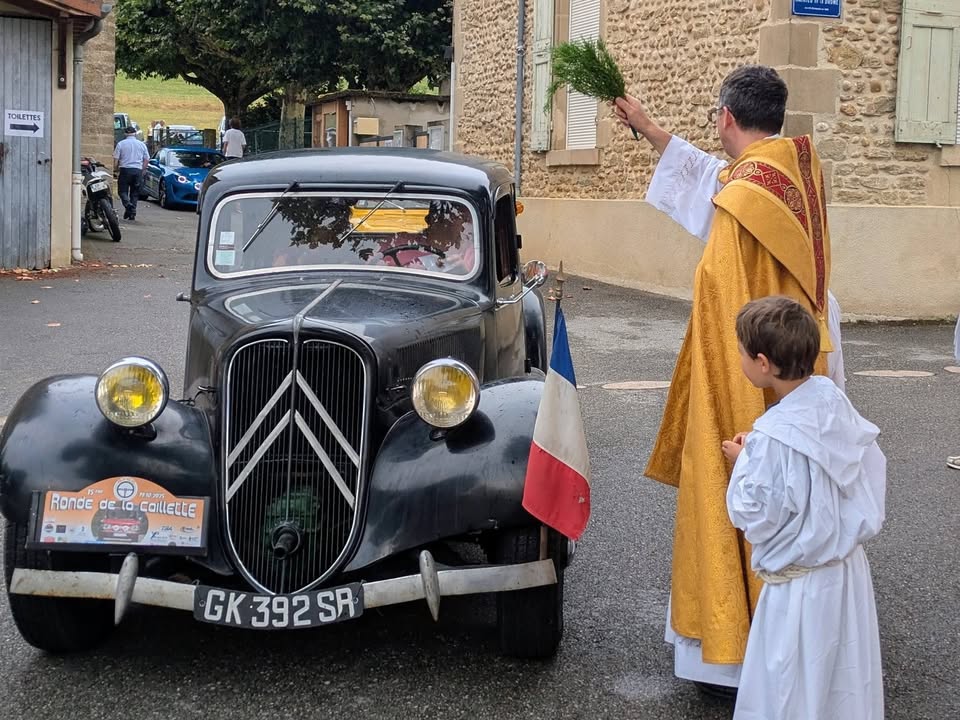 Ce dimanche 26 juillet 2026, c’était la bénédiction des voitures et autr…